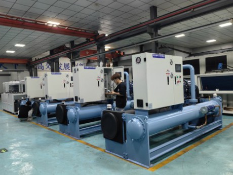 开放式冷水机与封闭式冷水机的区别