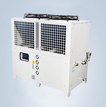 Air cooled low-temperature chiller